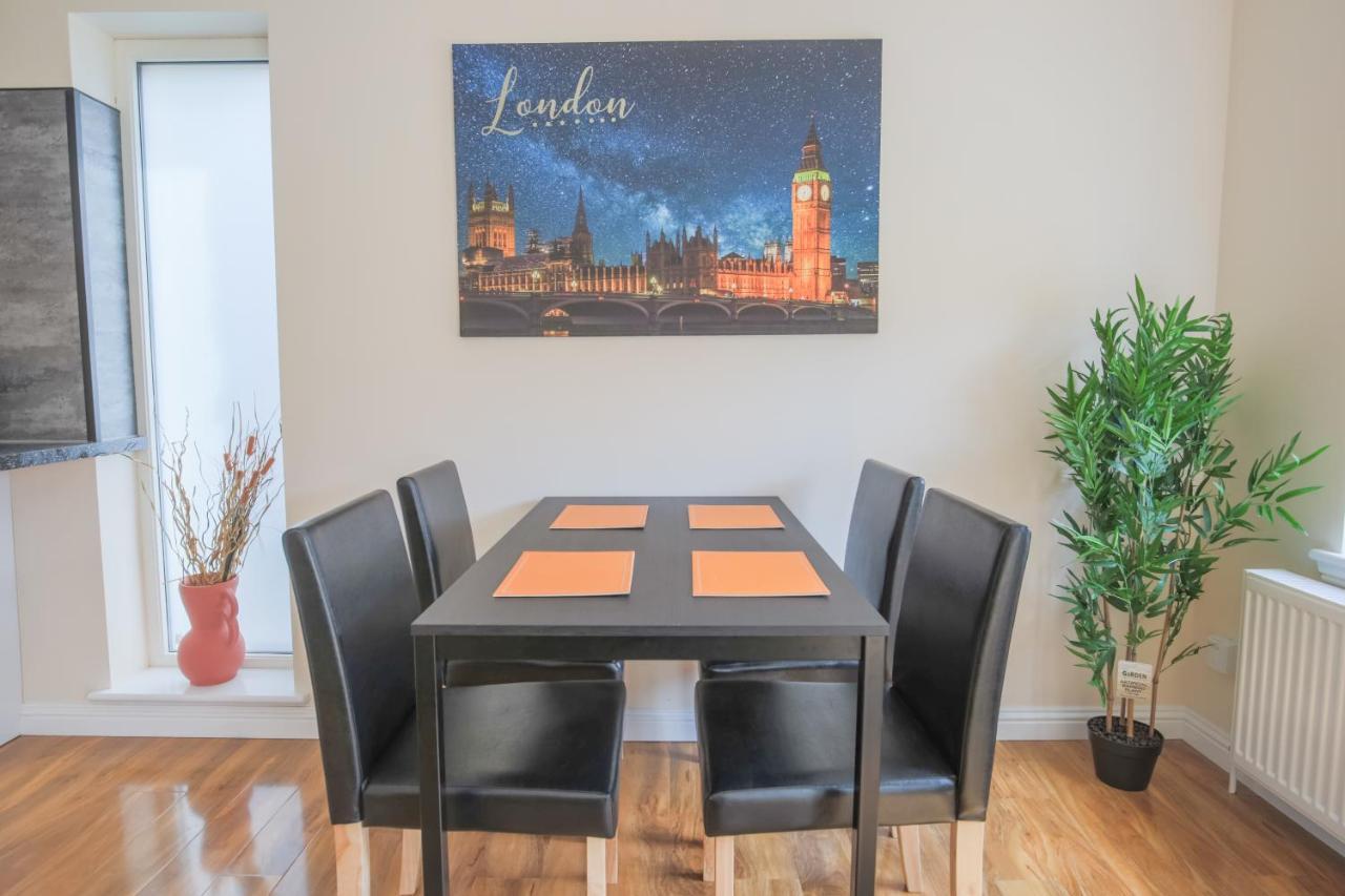 Stylish Modern Newly Built Apartment 15 Min From City Centre EDI Exteriér fotografie