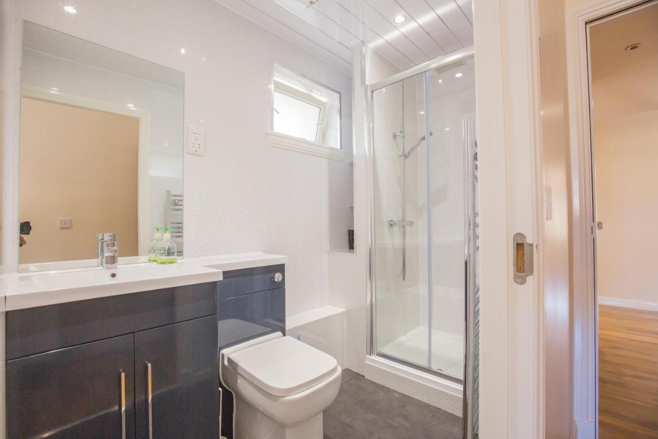 Stylish Modern Newly Built Apartment 15 Min From City Centre EDI Exteriér fotografie